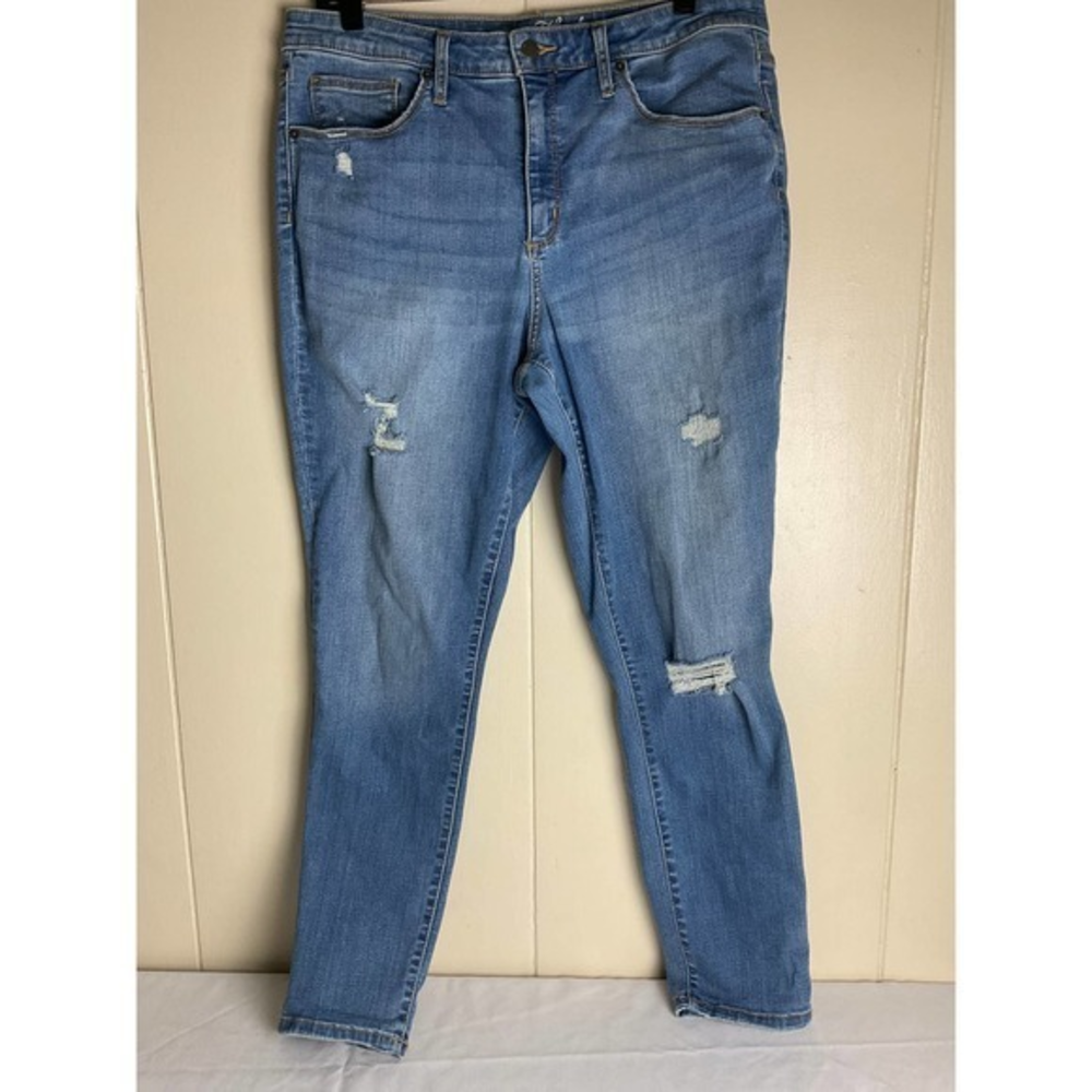 Universal Thread Size‎ 14 32R Distressed Denim Jeans